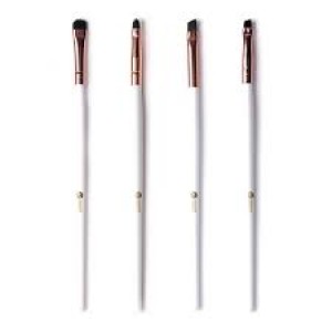 IC Brow master small touch up brush